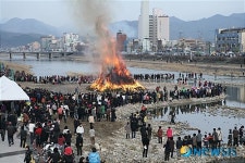 거창군, 위천천에서 소원빌어요