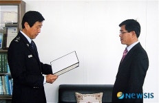 모범납세 진주성화산업, 관세청장상 수상
