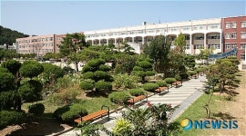 가족공동체의 날 운영…송현여고눈길