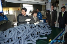[6·2 지방선거]이달곤 전 장관 양산방문 국민희망은 기업이다