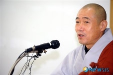 입장 밝히는 무애스님