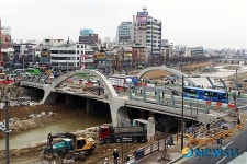 모습 드러낸 목척교