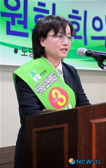 [6.2지방선거]연설하는 전북 민주당 비례대표 도의원 정진숙 후보