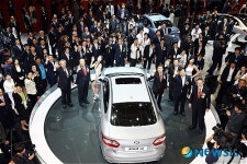 부산모터쇼 르노삼성차 전시장 북적