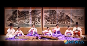 인기 끄는 충남국악단 토요 상설공연