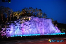 진주시 관문 서진주IC 명품 인공폭포 가동