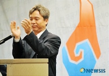 축사하는 김영훈 위원장
