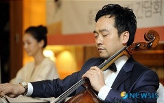 부인 김세아 위해 연주하는 첼리스트 김규식