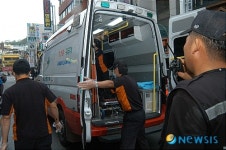 동선동 음주 자살소동, 수습하는 성북소방서 대원들