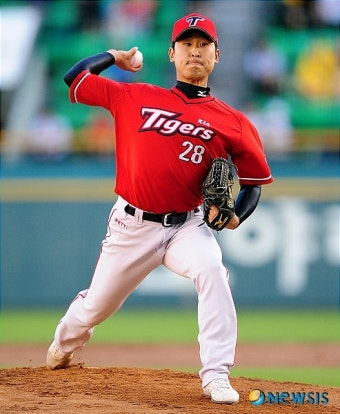 KIA 선발투수 윤석민의 역투!