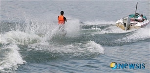 의암호를 가르며 힘찬 출발