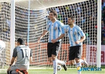 [2010WC]이과인 골에 주저앉은 정성룡