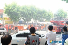 영등포 시장내 공구상가에 화재