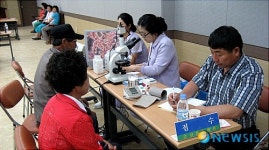 춘천한방병원 의료봉사활동에 구슬땀