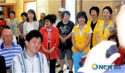 나눔 한마당 행사에 참석한 사람들