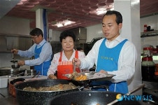 김윤식 시흥시장, 취임식 뒤 급식봉사