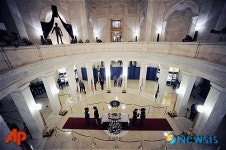 美 최장 의정활동 버드의원의 관