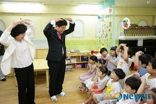 어린이집 방문한 김영배 성북구청장