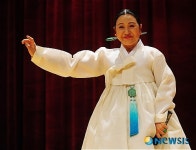 흥겨운 노래가락