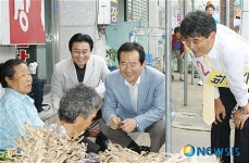 민주당 성환장에서 7·28 천안 보궐선거 지지유세