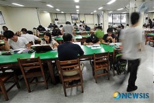 청년실업 급증, 출구 찾는 취업준비생들