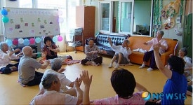 제주시 서부보건소, 노인대상 웃음치료 레크리에이션