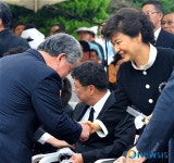 육영수 여사 제36주기 추도식에 참석한 박근혜 전 대표