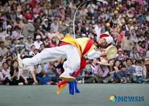 바우덕이축제, 상모 돌리기