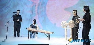 이젠 가야금도 전자악기시대