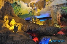 [이용남의 세계여행]  관암동굴을 찾아서