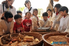 백제마을이 마냥 신기한 어린이들
