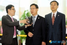 이산가족 상봉을 조기에 개최할 수 있도록 노력할 것