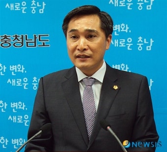 친환경무상급식 의견 밝히는 김용필 충남도의원