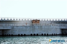 친수시설 갖춘 울산신항 남방파제