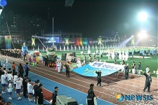 입장하는 선수단