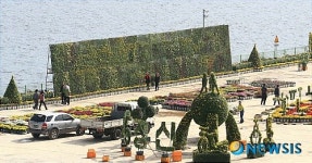 제10회 창원가고파국화축제 마무리작업 한창