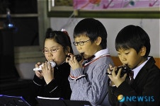 가을저녁 수놓은 오카리나 선율