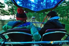 바람을 가르며 달리는 해양레일바이크