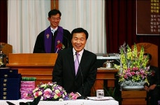 손학규 대표 포천 방문, 이철우 장로 장립 축하