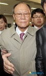 법원 나서는 천신일 회장