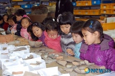 한신대학교, 지역아동초청 박물관 유물 정리 체험 행사