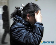침통한 사고선박 가족