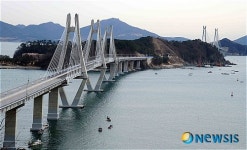 부산-거제간 연결도로 거가대로 개통