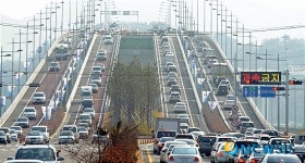 거가대로 개통 첫날부터 대혼란