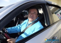 이현재 위원장, 일일 택시기사로 민생체험