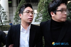 3차공판 위해 서울중앙지법 출두하는 MC몽