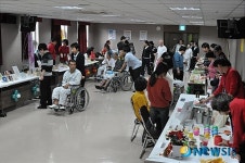 동래병원, 환우들의 재활치료 희망바자회 성황