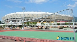 진주종합경기장 활용도 제고…수익시설 제안 접수