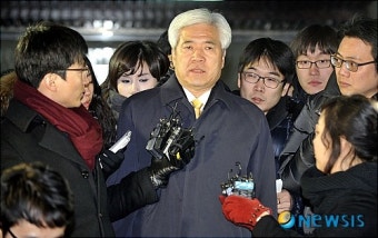 구속영장 기각된 강희락 전 경찰청장