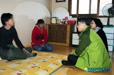 어머니 뵙고 픈 결혼이주여성의 안타까운 사연